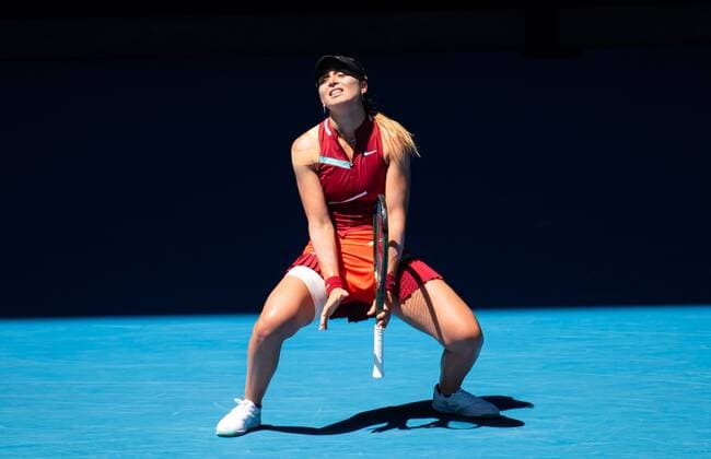 Mandatory Credit: Photo by Rob Prange Shutterstock (12763713ae) Paula Badosa of Spain in action during the second round of the 2022 Australian Open Grand Slam tennis tournament Australian Open, Day Three, Tennis, Melbourne Park, Melbourne, Australia - 19 Jan 2022 Australian Open, Day Three, Tennis, Melbourne Park, Melbourne, Australia - 19 Jan 2022 Copyright: xRobxPrange Shutterstockx 12763713ae