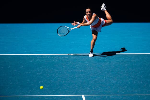 January 19, 2022, MELBOURNE, AUSTRALIA: Martina Trevisan of Italy in action during the second round of the 2022 Australian Open Grand Slam tennis tournament against Paula Badosa of Spain MELBOURNE AUSTRALIA - ZUMAa181 20220119_zaa_a181_032 Copyright: xRobxPrangex