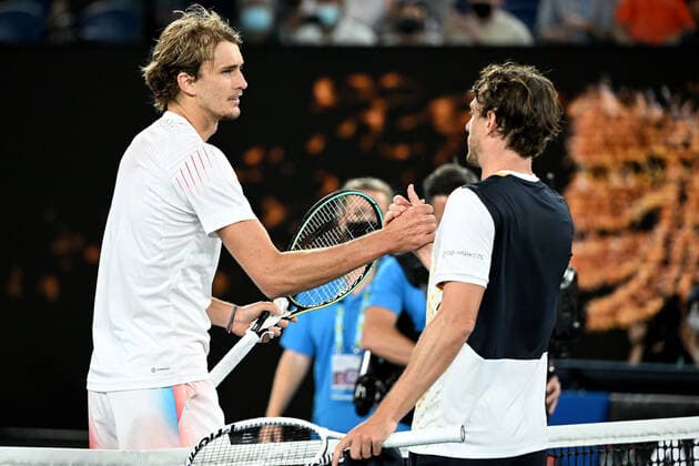 TENNIS AUSTRALIAN OPEN, Alexander Zverev of Germany shakes hands with John Millman of Australia following their second round Men?s singles match on Day 3 of the Australian Open, at Melbourne Park, in Melbourne, Wednesday, January 19, 2022. ( NO ARCHIVING, EDITORIAL USE ONLY, NO USE IN BOOKS WITHOUT CONSENT MELBOURNE VIC AUSTRALIA  Copyright: xDAVExHUNTx 20220119001614714988