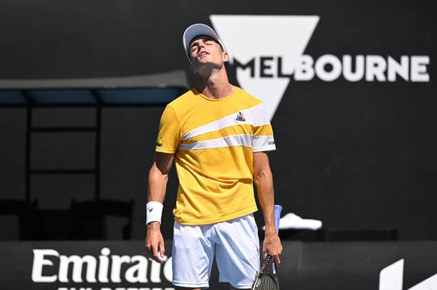 TENNIS AUSTRALIAN OPEN, Christopher O?Connell of Australia reacts during his match against Diego Schwartzman of Argentina on day 4 of the Australian Open Tennis Tournament at Melbourne Park in Melbourne, Thursday, January 20, 2022. ( NO ARCHIVING, EDITORIAL USE ONLY, NO USE IN BOOKS WITHOUT CONSENT MELBOURNE VICTORIA AUSTRALIA  Copyright: xDAVExHUNTx 20220120001614933646