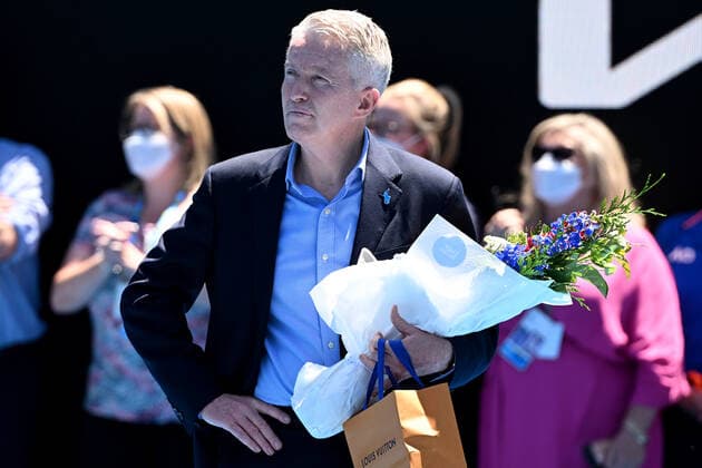 TENNIS AUSTRALIAN OPEN, Tennis Australia CEO Craig Tilley watches on as Samantha Stosur of Australia retires from singles tennis following her second round Women?s singles match against Anastasia Pavlyuchenkova of Russia on day 4 of the Australian Open at Melbourne Park in Melbourne, Thursday, January 20, 2022. ( NO ARCHIVING, EDITORIAL USE ONLY, NO USE IN BOOKS WITHOUT CONSENT MELBOURNE VICTORIA AUSTRALIA  Copyright: xDAVExHUNTx 20220120001615089839