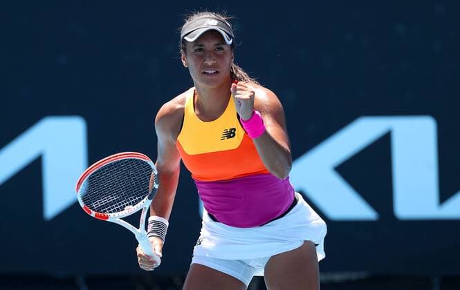 Mandatory Credit: Photo by Ella Ling Shutterstock (12765065cj) Heather Watson of Great Britain celebrates Australian Open, Day Four, Tennis, Melbourne Park, Melbourne, Australia - 20 Jan 2022 Australian Open, Day Four, Tennis, Melbourne Park, Melbourne, Australia - 20 Jan 2022 Copyright: xEllaxLing Shutterstockx 12765065cj