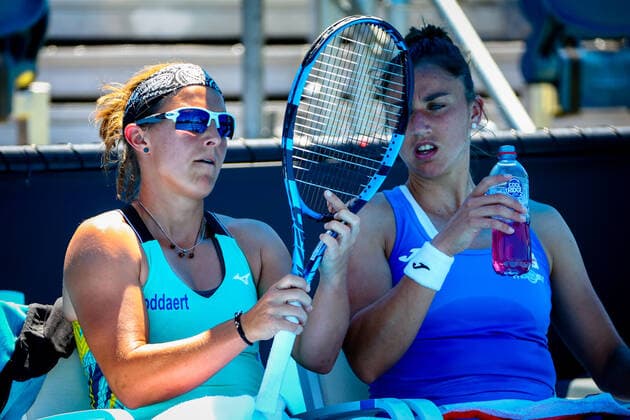 Belgian Kirsten Flipkens and Spanish Sara Sorribes-Tormo pictured during a tennis match between the German-Belgian pair Lohoff-Zanevska and the Belgian-Spanish pair Flipkens-Sorribes Tormo, in the first round of the women s doubles at the Australian Open Grand Slam tennis tournament, Thursday 20 January 2022 in Melbourne Park, Melbourne, Australia. The 2022 edition of the Australian Grand Slam takes place from January 17th to January 30th. PATRICKxHAMILTON  x4025845x
