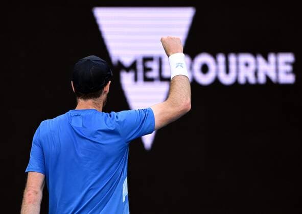 Mandatory Credit: Photo by James Gourley Shutterstock (12765058hz) Andy Murray during his second round match Australian Open, Day Four, Tennis, Melbourne Park, Melbourne, Australia - 20 Jan 2022 Australian Open, Day Four, Tennis, Melbourne Park, Melbourne, Australia - 20 Jan 2022  Copyright: xJamesxGourley Shutterstockx 12765058hz