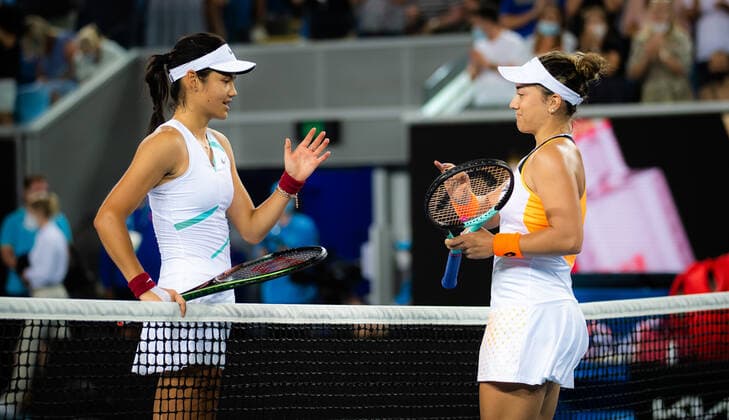 January 20, 2022, MELBOURNE, AUSTRALIA: Emma Raducanu of Great Britain & Danka Kovinic of Montenegro in action during the second round of the 2022 Australian Open Grand Slam Tennis Tournament MELBOURNE AUSTRALIA - ZUMAa181 20220120_zaa_a181_140 Copyright: xRobxPrangex