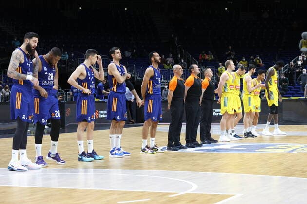 DEU, EuroLaegue, ALBA vs. Real Madrid, 20.01.2022, Mercedes-Benz-Arena, Berlin, DEU, EuroLaegue, ALBA vs. Real Madrid, im Bild beide Mannschaften