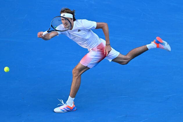 TENNIS AUSTRALIAN OPEN, Alexander Zverev of Germany during his third round Men?s singles match against Radu Albot of Moldova on Day 5 of the Australian Open, at Melbourne Park, in Melbourne, Friday, January 21, 2022. ( NO ARCHIVING, EDITORIAL USE ONLY, NO USE IN BOOKS WITHOUT CONSENT MELBOURNE VIC AUSTRALIA  Copyright: xDEANxLEWINSx 20220121001615409190