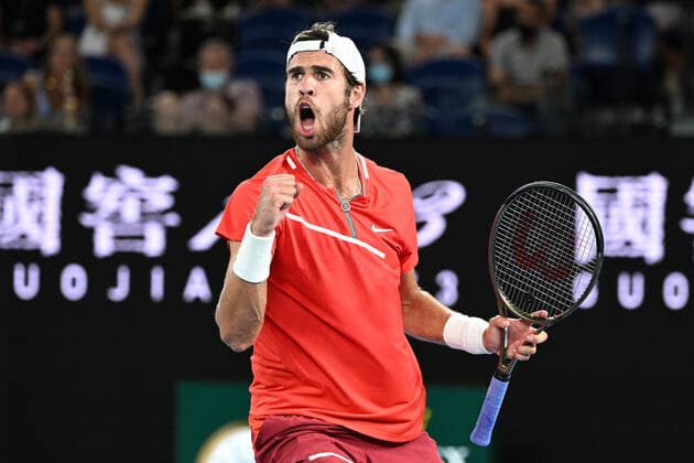 TENNIS AUSTRALIAN OPEN, Karen Khachanov of Russia reacts during his third round Men?s singles match against Rafael Nadal of Spain on Day 5 of the Australian Open, at Melbourne Park, in Melbourne, Friday, January 21, 2022. ( NO ARCHIVING, EDITORIAL USE ONLY, NO USE IN BOOKS WITHOUT CONSENT MELBOURNE VIC AUSTRALIA  Copyright: xDAVExHUNTx 20220121001615492826