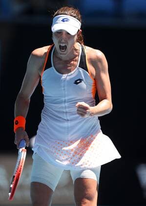 Mandatory Credit: Photo by Ella Ling Shutterstock (12765089o) Alizé Cornet reacts Australian Open, Day Six, Tennis, Melbourne Park, Melbourne, Australia - 22 Jan 2022 Australian Open, Day Six, Tennis, Melbourne Park, Melbourne, Australia - 22 Jan 2022  Copyright: xEllaxLing Shutterstockx 12765089o