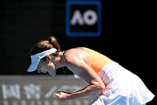 TENNIS AUSTRALIAN OPEN, Alize Cornet of France reacts during her third round match against Tamara Zidansek of Slovenia on Day 6 of the Australian Open, at Melbourne Park, in Melbourne, Saturday, January 22, 2022. ( NO ARCHIVING, EDITORIAL USE ONLY, NO USE IN BOOKS WITHOUT CONSENT MELBOURNE VIC AUSTRALIA  Copyright: xDEANxLEWINSx 20220122001615690532