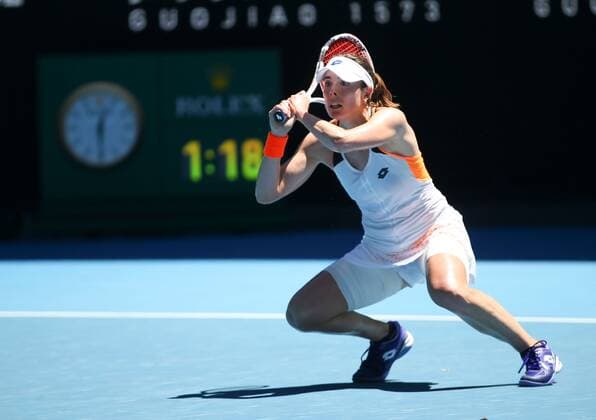 Mandatory Credit: Photo by Ella Ling Shutterstock (12765089x) Alizé Cornet in third round action Australian Open, Day Six, Tennis, Melbourne Park, Melbourne, Australia - 22 Jan 2022 Australian Open, Day Six, Tennis, Melbourne Park, Melbourne, Australia - 22 Jan 2022  Copyright: xEllaxLing Shutterstockx 12765089x