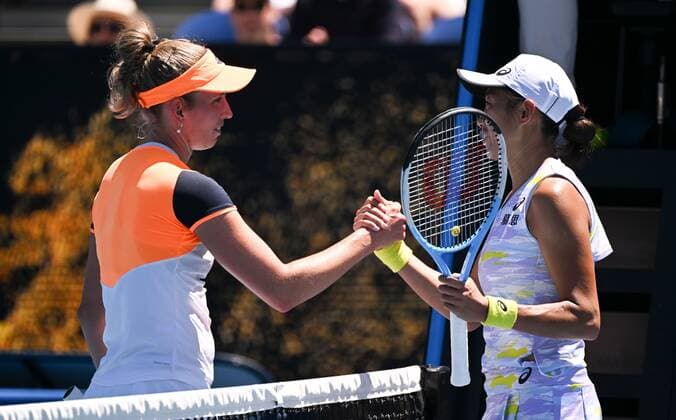 Mandatory Credit: Photo by James Gourley Shutterstock (12765088bz) Elise Mertens celebrates her third round win Australian Open, Day Six, Tennis, Melbourne Park, Melbourne, Australia - 22 Jan 2022 Australian Open, Day Six, Tennis, Melbourne Park, Melbourne, Australia - 22 Jan 2022  Copyright: xJamesxGourley Shutterstockx 12765088bz