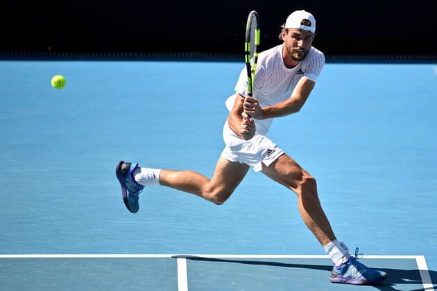 TENNIS AUSTRALIAN OPEN, Maxime Cressy of the USA plays a shot during his third round match against Christopher O?Connell of Australia on Day 6 of the Australian Open, at Melbourne Park, in Melbourne, Saturday, January 22, 2022. ( NO ARCHIVING, EDITORIAL USE ONLY, NO USE IN BOOKS WITHOUT CONSENT MELBOURNE VIC AUSTRALIA  Copyright: xJOELxCARRETTx 20220122001615785747