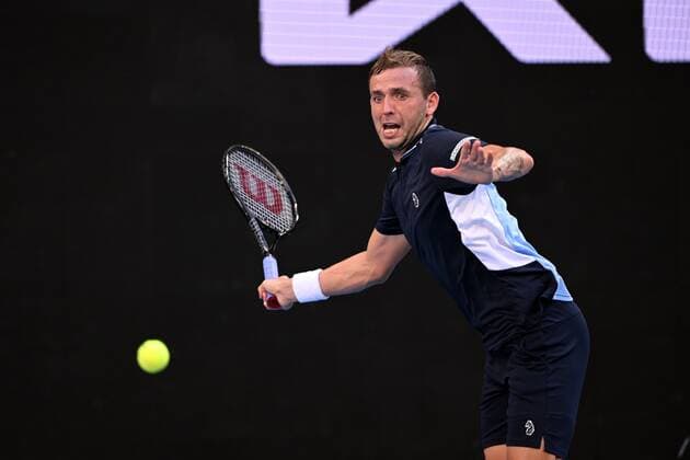 Mandatory Credit: Photo by James Gourley Shutterstock (12765088gn) Dan Evans during his third round match Australian Open, Day Six, Tennis, Melbourne Park, Melbourne, Australia - 22 Jan 2022 Australian Open, Day Six, Tennis, Melbourne Park, Melbourne, Australia - 22 Jan 2022 Copyright: xJamesxGourley Shutterstockx 12765088gn
