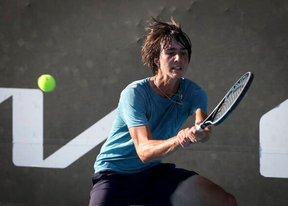 Kilian Feldbausch (SUI), Jungen Einzel BS Tennis - Australian Open 2022 - Grand Slam - Melbourne Park - Melbourne - Victoria - Australia - 22 January 2022. Copyright: xJuergenxHasenkopfx
