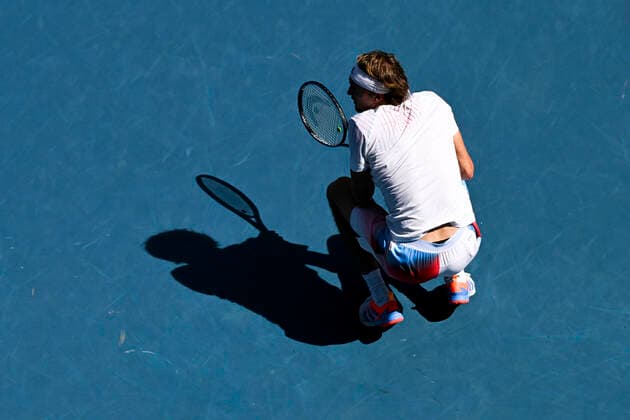 TENNIS AUSTRALIAN OPEN, Alexander Zverev of Germany reacts during his 4th round match against Denis Shapovalov of Canada on Day 7 of the Australian Open at Melbourne Park in Melbourne, Sunday, January 23, 2022. ( NO ARCHIVING, EDITORIAL USE ONLY, NO USE IN BOOKS WITHOUT CONSENT MELBOURNE VIC AUSTRALIA  Copyright: xDEANxLEWINSx 20220123001616127904