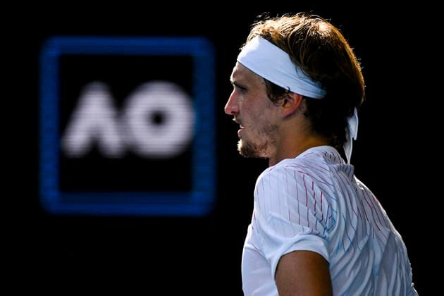 TENNIS AUSTRALIAN OPEN, Alexander Zverev of Germany reacts during his 4th round match against Denis Shapovalov of Canada on Day 7 of the Australian Open at Melbourne Park in Melbourne, Sunday, January 23, 2022. ( NO ARCHIVING, EDITORIAL USE ONLY, NO USE IN BOOKS WITHOUT CONSENT MELBOURNE VIC AUSTRALIA  Copyright: xDEANxLEWINSx 20220123001616137266