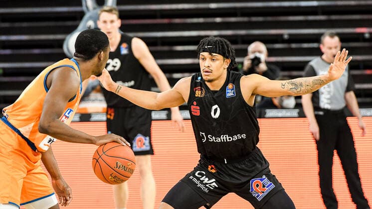 GER, BBL, ratiopharm Ulm vs Niners Chemnitz 22.01.2022, ratiopharm arena, Neu-Ulm, GER, BBL, ratiopharm Ulm vs Niners Chemnitz, im Bild Nelson Weidemann (Chemnitz, 0)