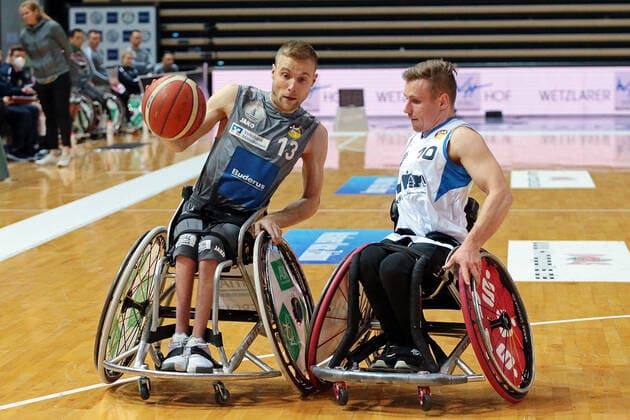 23.01.2022, xovx, Rollstuhlbasketball Bundesliga RBBL, RSV Lahn Dill - BBC Münsterland v.l. Thomas Böhme (RSV Lahn Dill), Phillip Schorp (BBC Münsterland) Wetzlar Buderus-Arena Hessen Deutschland (DE)