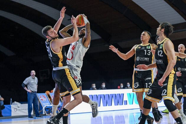 Barmer 2. Basketball Bundesliga ProB, Rheinstars Koeln vs. LOK Bernau, 23.01.2022 Ron Mvouika(RheinStars Koeln 24), Barmer 2. Basketball Bundesliga ProB, Rheinstars Koeln vs. LOK Bernau am 23.01.2022 im Basketball Campus Koeln in Koeln (Nordrhein-Westfalen) Copyright: xBEAUTIFULxSPORTS Mueller-Laschetx