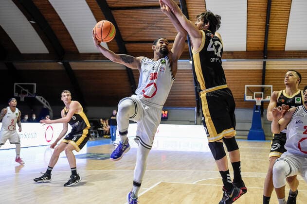 Barmer 2. Basketball Bundesliga ProB, Rheinstars Koeln vs. LOK Bernau, 23.01.2022 Marley Jean-Louis ((RheinStars Koeln 30), Barmer 2. Basketball Bundesliga ProB, Rheinstars Koeln vs. LOK Bernau am 23.01.2022 im Basketball Campus Koeln in Koeln (Nordrhein-Westfalen) Copyright: xBEAUTIFULxSPORTS Mueller-Laschetx