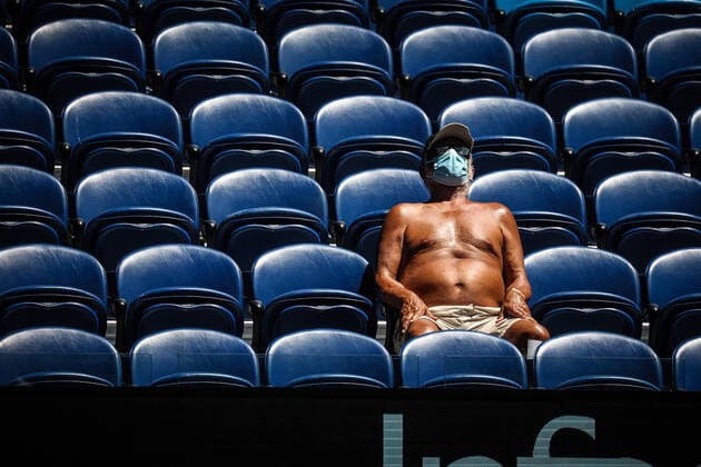 January 24, 2022: MELBOURNE, AUSTRALIA - JANUARY 24: Atmosphere as Elise Mertens of Belgium plays Danielle Collins of USA on day 8 of the 2022 Australian Open at Melbourne Park on January 24, 2022 in Melbourne, Australia. - ZUMAp121 20220124_zsp_p121_042 Copyright: xChrisxPutnamx