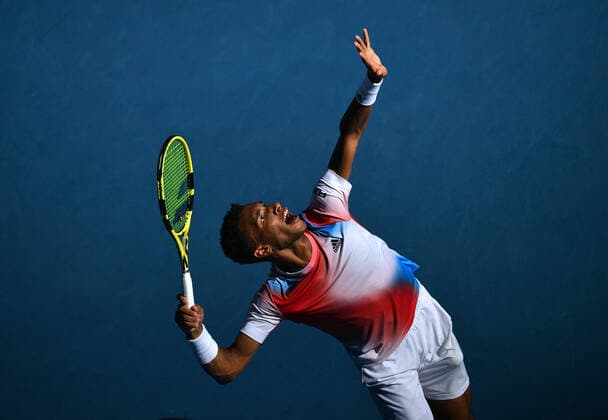 TENNIS AUSTRALIAN OPEN, Felix Auger-Aliassime of Canada in action during his 4th round singles match against Marin Cilic of Croatia on Day 8 of the Australian Open, at Melbourne Park, in Melbourne, Monday, January 24, 2022. ( NO ARCHIVING, EDITORIAL USE ONLY, NO USE IN BOOKS WITHOUT CONSENT MELBOURNE VIC AUSTRALIA  Copyright: xJAMESxROSSx 20220124001616517928