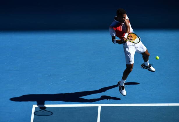 TENNIS AUSTRALIAN OPEN, Felix Auger-Aliassime of Canada in action during his 4th round singles match against Marin Cilic of Croatia on Day 8 of the Australian Open, at Melbourne Park, in Melbourne, Monday, January 24, 2022. ( NO ARCHIVING, EDITORIAL USE ONLY, NO USE IN BOOKS WITHOUT CONSENT MELBOURNE VIC AUSTRALIA  Copyright: xJAMESxROSSx 20220124001616518863