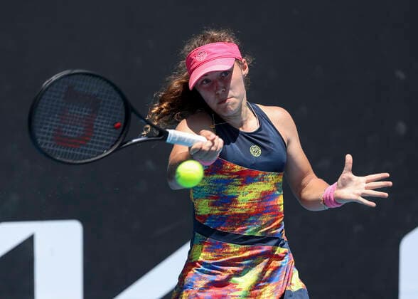 Ksenia Zaytseva (RUS), Maedchen Einzel GS Tennis - Australian Open 2022 - Grand Slam - Melbourne Park - Melbourne - Victoria - Australia - 24 January 2022. Copyright: xJuergenxHasenkopfx