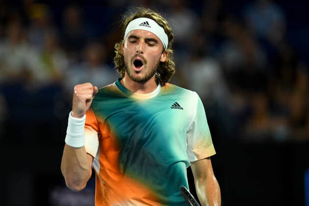 Sport Bilder des Tages TENNIS AUSTRALIAN OPEN, Stefanos Tsitsipas of Greece celebrates during his 4th round singles match against Taylor Fritz of the USA on Day 8 of the Australian Open, at Melbourne Park, in Melbourne, Monday, January 24, 2022. ( NO ARCHIVING, EDITORIAL USE ONLY, NO USE IN BOOKS WITHOUT CONSENT MELBOURNE VIC AUSTRALIA  Copyright: xJAMESxROSSx 20220124001616571432