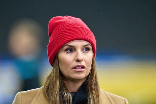 Laura WONTORRA, sports presenter, reporter, woman, moderator, TV, television, in the match HERTHA BSC BERLIN - FC BAYERN MÜNCHEN 1-4 1.German Football League on Jan 23, 2022 in Berlin, Germany. Season 2021 2022, matchday 20, 1.Bundesliga, FCB, 20.Spieltag.