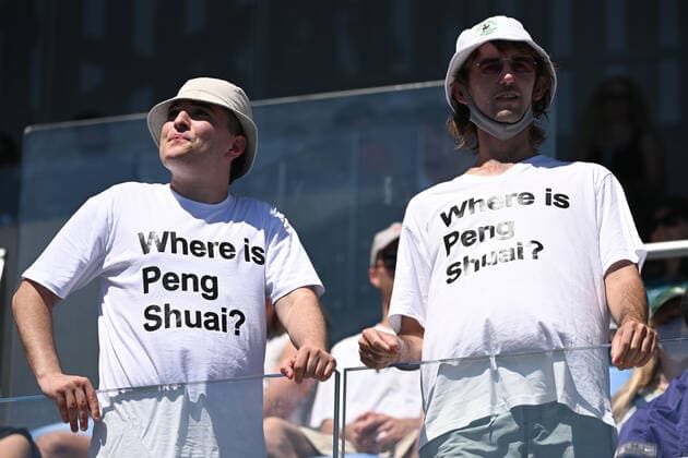 TENNIS AUSTRALIAN OPEN, Spectators are seen in the crow ahead of the Men?s doubles quarterfinal match between Nick Kyrgios and Thanasi Kokkinakis of Australia and Tim Puetz of Germany and Michael Venus of New Zealand on Day 9 of the Australian Open, at Melbourne Park, in Melbourne, Tuesday, January 25, 2022. ( NO ARCHIVING, EDITORIAL USE ONLY, NO USE IN BOOKS WITHOUT CONSENT MELBOURNE VIC AUSTRALIA  Copyright: xDAVExHUNTx 20220125001616813667