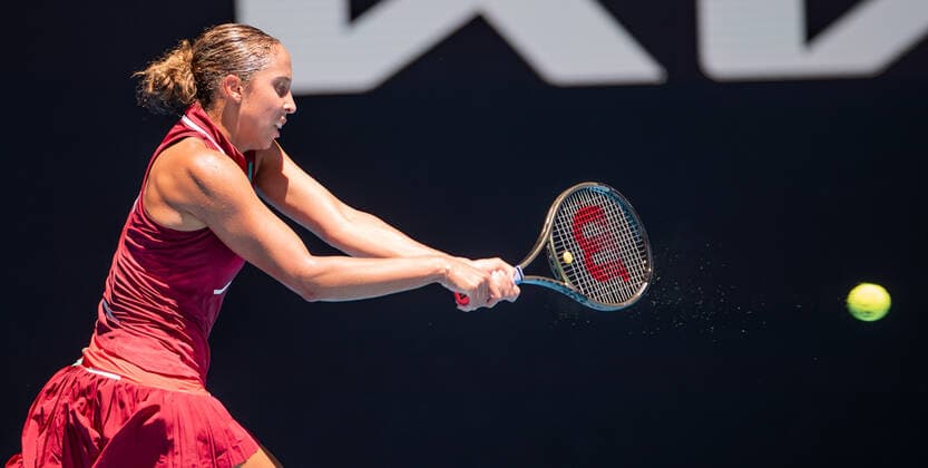 (220125) -- MELBOURNE, Jan. 25, 2022 -- Madison Keys of the United States competes during the women s singles quarterfinal match against Barbora Krejcikova of the Czech Republic at Australian Open in Melbourne, Australia, Jan. 25, 2022. (Photo by Xinhua) (SP)AUSTRALIA-MELBOURNE-TENNIS-AUSTRALIAN OPEN HuxJingchen 