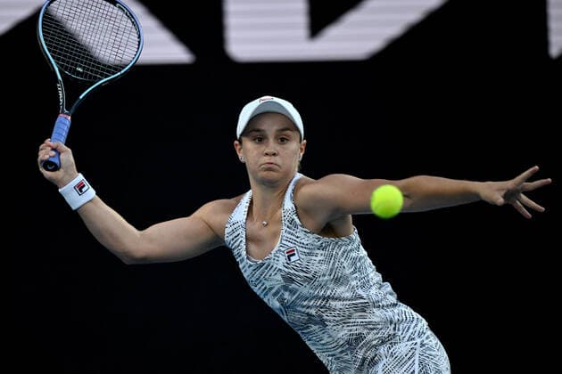 TENNIS AUSTRALIAN OPEN, Ashleigh Barty of Australia plays a shot during her Women?s singles quarterfinal match against Jessica Pegula of the USA on Day 9 of the Australian Open, at Melbourne Park, in Melbourne, Tuesday, January 25, 2022. ( NO ARCHIVING, EDITORIAL USE ONLY, NO USE IN BOOKS WITHOUT CONSENT MELBOURNE VIC AUSTRALIA  Copyright: xDEANxLEWINSx 20220125001616860221