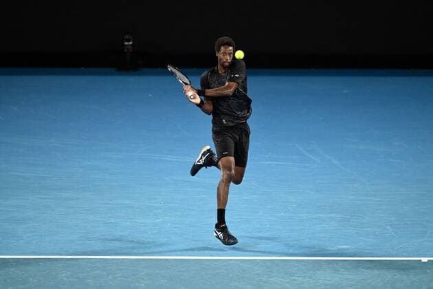 Mandatory Credit: Photo by James Gourley Shutterstock (12773752ho) Gael Monfils during his quarter-final match Australian Open, Day Nine, Tennis, Melbourne Park, Melbourne, Australia - 25 Jan 2022 Australian Open, Day Nine, Tennis, Melbourne Park, Melbourne, Australia - 25 Jan 2022 Copyright: xJamesxGourley Shutterstockx 12773752ho