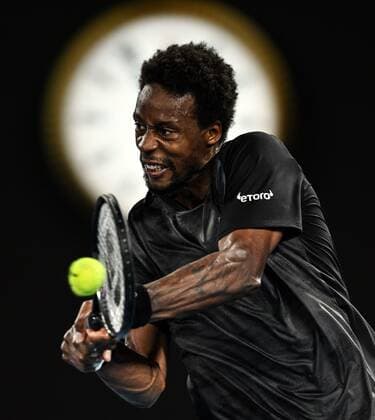 Mandatory Credit: Photo by James Gourley Shutterstock (12773752ig) Gael Monfils during his quarter-final match Australian Open, Day Nine, Tennis, Melbourne Park, Melbourne, Australia - 25 Jan 2022 Australian Open, Day Nine, Tennis, Melbourne Park, Melbourne, Australia - 25 Jan 2022 Copyright: xJamesxGourley Shutterstockx 12773752ig