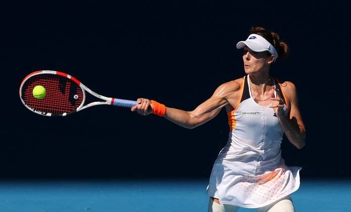 Mandatory Credit: Photo by Ella Ling Shutterstock (12773755t) Alizé Cornet in quarter final action Australian Open, Day Ten, Tennis, Melbourne Park, Melbourne, Australia - 26 Jan 2022 Australian Open, Day Ten, Tennis, Melbourne Park, Melbourne, Australia - 26 Jan 2022 Copyright: xEllaxLing Shutterstockx 12773755t