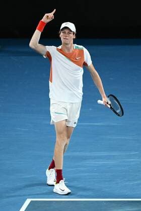 Mandatory Credit: Photo by James Gourley Shutterstock (12773754cz) Jannik Sinner during his quarter final match Australian Open, Day Ten, Tennis, Melbourne Park, Melbourne, Australia - 26 Jan 2022 Australian Open, Day Ten, Tennis, Melbourne Park, Melbourne, Australia - 26 Jan 2022 Copyright: xJamesxGourley Shutterstockx 12773754cz