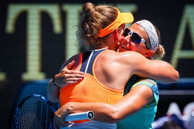 Elise Mertens WTA, Tennis Damen 4) and Kirsten Flipkens (WTA 258) react after the women s doubles quarterfinals game between Belgian-Russian pair Mertens-Kudermetova and the Belgian-Spanish pair Flipkens-Sorribes Tormo, at the Australian Open Grand Slam tennis tournament, Wednesday 26 January 2022 in Melbourne Park, Melbourne, Australia. The 2022 edition of the Australian Grand Slam takes place from January 17th to January 30th. PATRICKxHAMILTON  x5747926x