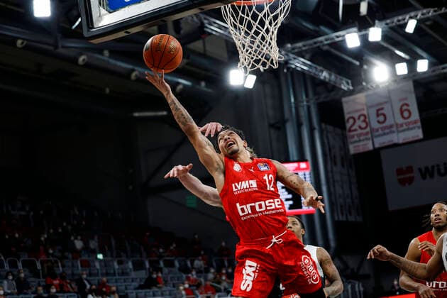 Justin Robinson (Brose Bamberg, 12) Brose Bamberg - s.oliver Würzburg Wuerzburg - easyCredit-BBL - Basketball Bundesliga Saison 2021 22 Spieltag 16, 26.01.2022 Bamberg, Brose Arena Copyright: DanielxLöb