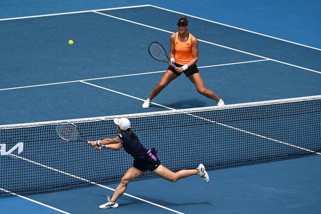 TENNIS AUSTRALIAN OPEN, Beatriz Haddad Maia of Brazil during the Women?s Doubles semifinal match against Shuko Aoyama and Ena Shibahara of Japan on day 11 of the Australian Open at Melbourne Park in Melbourne, Thursday, January 27, 2022. ( NO ARCHIVING, EDITORIAL USE ONLY, NO USE IN BOOKS WITHOUT CONSENT MELBOURNE VICTORIA AUSTRALIA  Copyright: xJOELxCARRETTx 20220127001617463875
