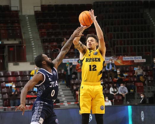 Jonah Radebaugh (Riesen) . MHP Riesen Ludwigsburg vs. JDA Dijon. Basketball-Champions League 2021-2022. Ludwigsburg , GER, 26.01.2022,