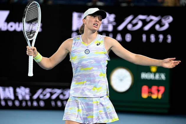 TENNIS AUSTRALIAN OPEN, Iga Swiatek of Poland reacts during her Women?s singles semifinal against Danielle Collins of the USA on Day 11 of the Australian Open, at Melbourne Park, in Melbourne, Thursday, January 27, 2022. ( NO ARCHIVING, EDITORIAL USE ONLY, NO USE IN BOOKS WITHOUT CONSENT MELBOURNE VIC AUSTRALIA  Copyright: xDAVExHUNTx 20220127001617569153