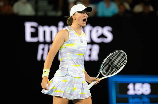 January 27, 2022, MELBOURNE, AUSTRALIA: Iga Swiatek of Poland in action during the semi-final of the 2022 Australian Open Grand Slam Tennis Tournament against Danielle Collins of the United States MELBOURNE AUSTRALIA - ZUMAa181 20220127_zaa_a181_019 Copyright: xRobxPrangex
