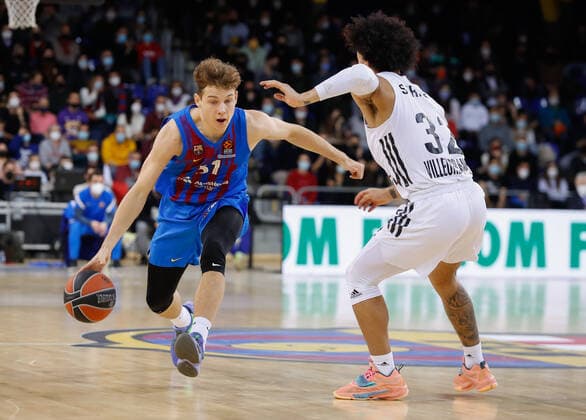 27th January 2022; Palau Blaugrana; Barcelona, Spain; Turkish Airlines Euroleague Basketball; Spain, FC Barcelona, Barca Barca versus Asvel Lyon Villeurbanne; Rokas Jokubaitis (Barca) Barcelona Barcelona Spain Basketball Copyright: xValentixEnrichx xAgenciaxLOFx