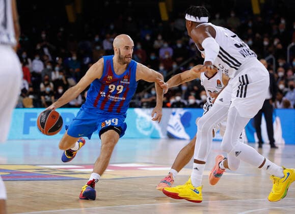 27th January 2022; Palau Blaugrana; Barcelona, Spain; Turkish Airlines Euroleague Basketball; Spain, FC Barcelona, Barca Barca versus Asvel Lyon Villeurbanne; Nick Calathes (Barca) Barcelona Barcelona Spain Basketball Copyright: xValentixEnrichx xAgenciaxLOFx