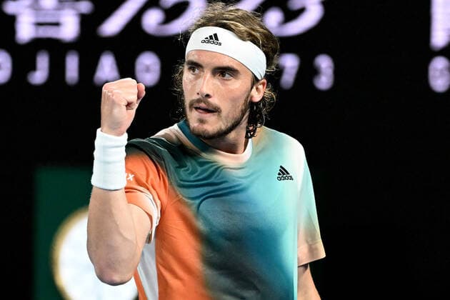 TENNIS AUSTRALIAN OPEN, Stefanos Tsitsipas of Greece gestures during his Men?s semifinal match against Daniil Medvedev of Russia on Day 12 of the Australian Open, at Melbourne Park, in Melbourne, Friday, January 28, 2022. ( NO ARCHIVING, EDITORIAL USE ONLY, NO USE IN BOOKS WITHOUT CONSENT MELBOURNE VIC AUSTRALIA  Copyright: xDAVExHUNTx 20220128001617815031