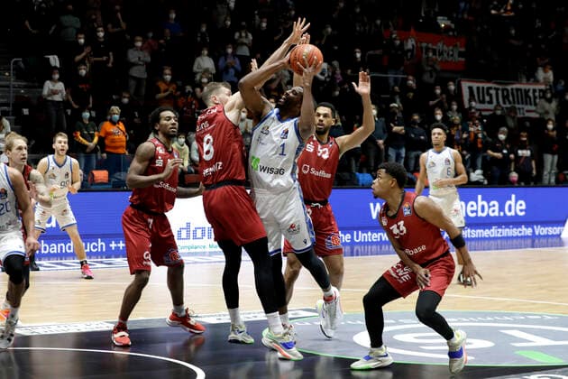 28.01.2022, easyCredit Basketball Bundesliga, BBL, Saison 2021 2022, Herren, Chemnitz Niners - Fraport Skyliners Frankfurt Jamel McLean, Fraport Skyliners Frankfurt Chemnitz Messe Chemnitz Sachsen Germany