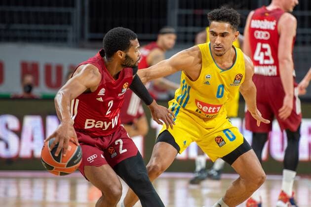 Corey Walden 2 (FC Bayern), Maodo Lo 0 (Alba Berlin), FC Bayern Basketball vs. Alba Berlin, easyCredit BBL, 28.01.2022 Muenchen Bayern Deutschland