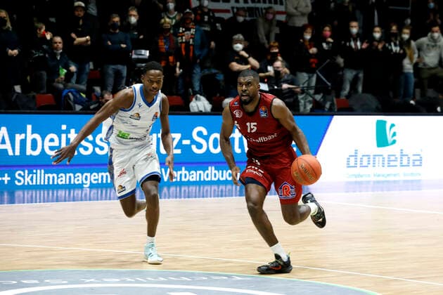 28.01.2022, easyCredit Basketball Bundesliga, BBL, Saison 2021 2022, Herren, Chemnitz Niners - Fraport Skyliners Frankfurt Frantz Massenat, Niners Chemnitz Chemnitz Messe Chemnitz Sachsen Germany